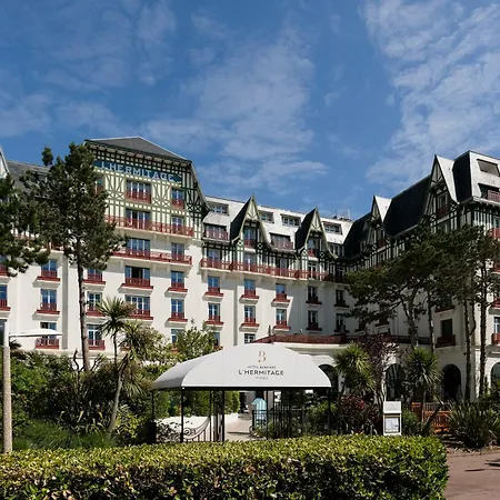 Hôtel Barrière L'Hermitage-3